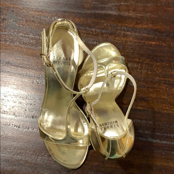 Stuart Weitzman Shoes - Women’s Stuart Weitzman Specchio style.